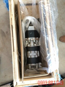 44083-61040-hydraulic-pump-1.jpg