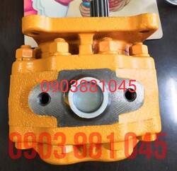 d155-gear-pump-kom.jpg