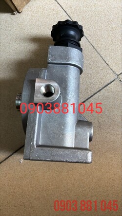 pc200-8-feed-pump.jpg