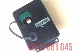 r210-7-throttle-control-2.jpg